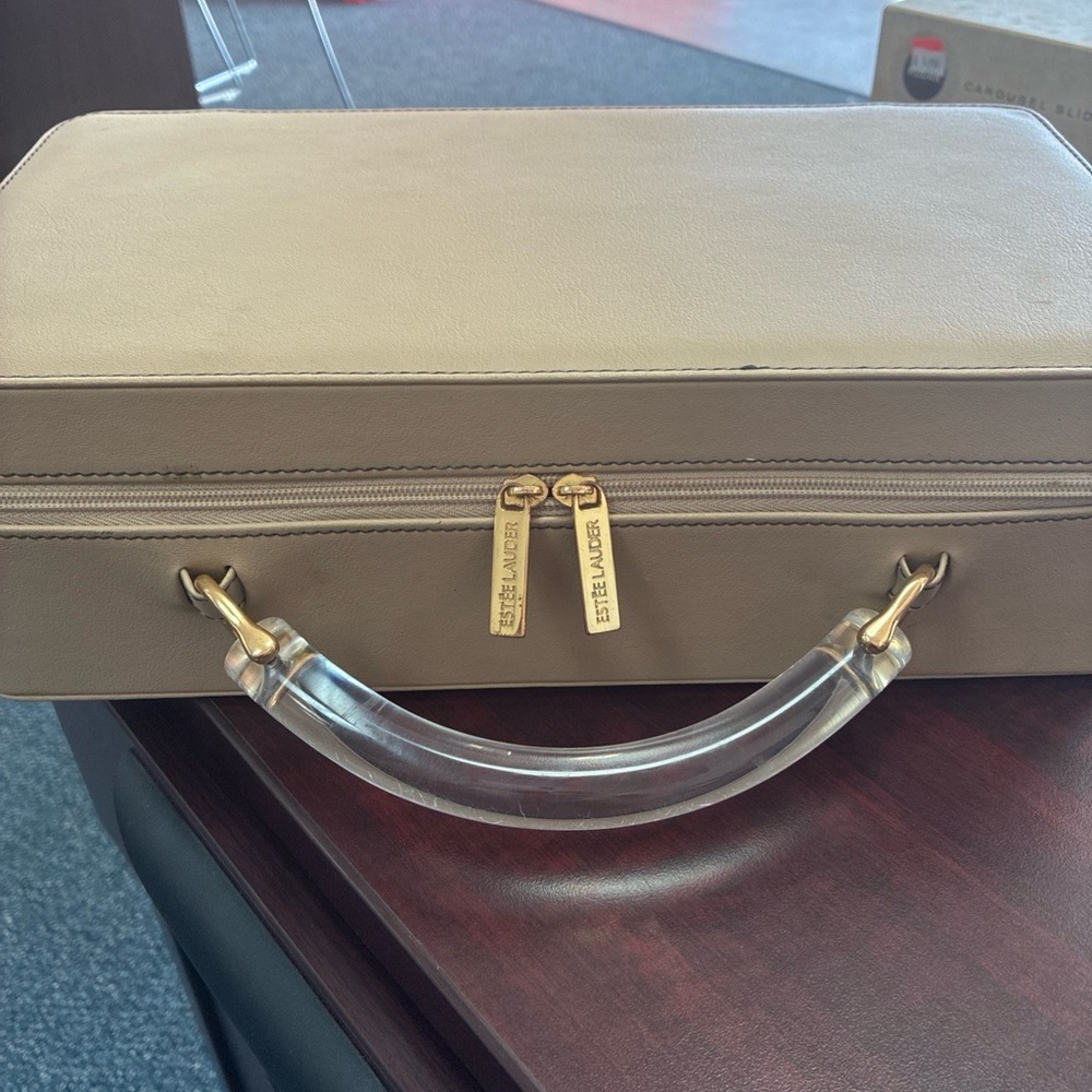 ESTEE LAUDER Vintage Travel Tan Cosmetic Make Up Bag Double Zip & Lucite Handle